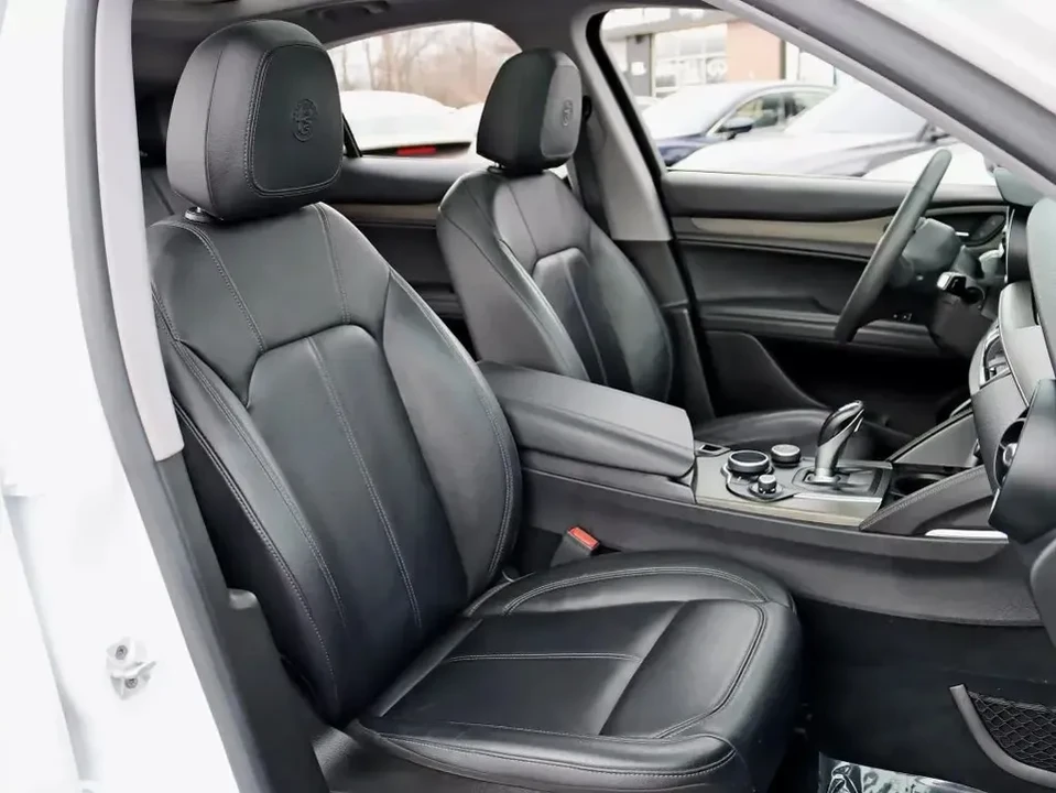 2018 Alfa Romeo Stelvio - Image 9 of 15