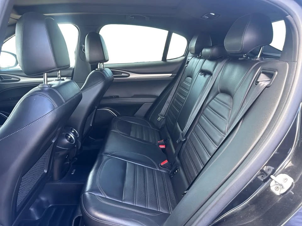 2018 Alfa Romeo Stelvio - Image 13 of 20