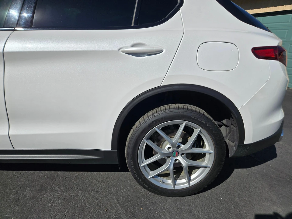 2018 Alfa Romeo Stelvio - Image 25 of 31