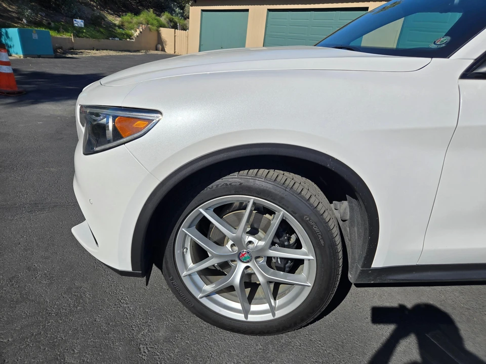 2018 Alfa Romeo Stelvio - Image 19 of 31