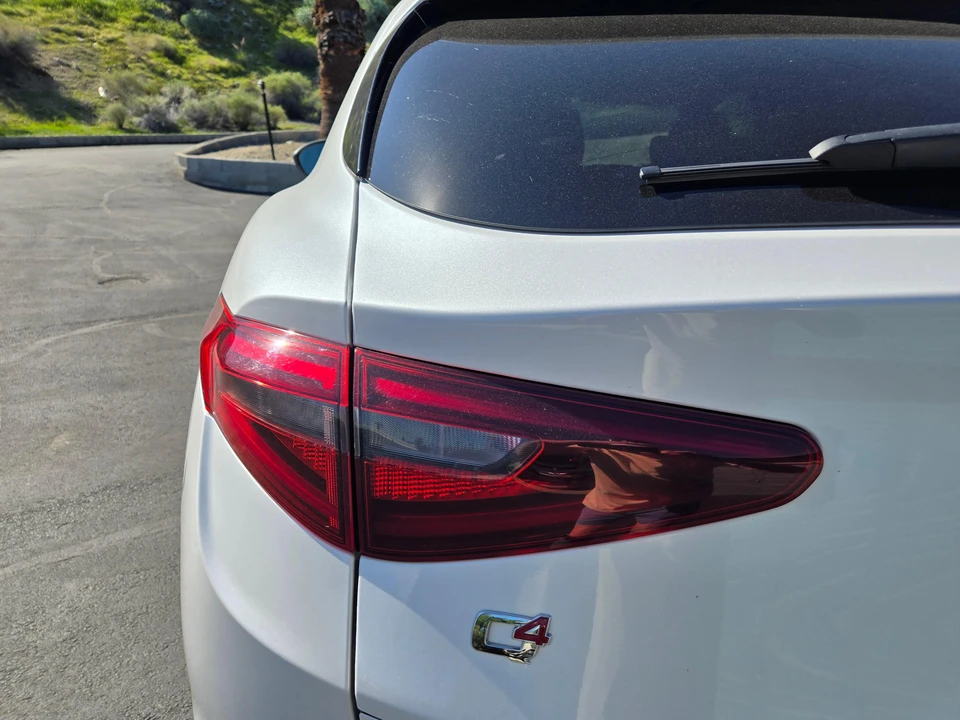 2018 Alfa Romeo Stelvio - Image 28 of 31