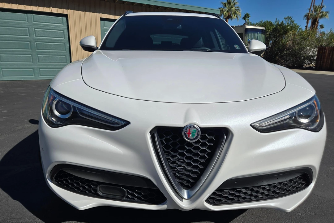 2018 Alfa Romeo Stelvio - Image 2 of 31