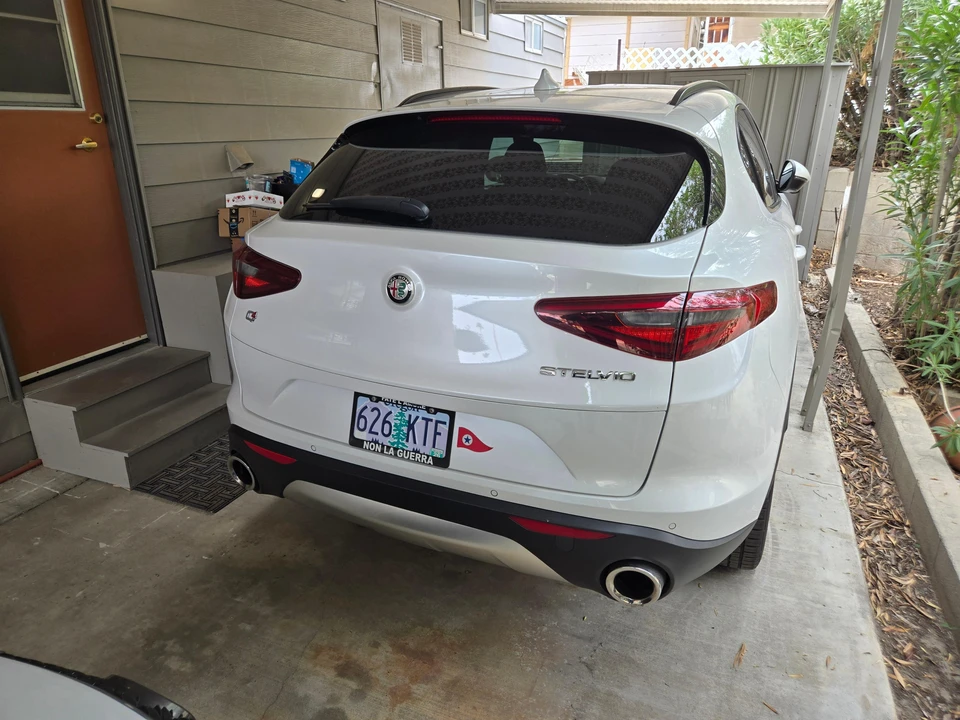 2018 Alfa Romeo Stelvio - Image 11 of 31
