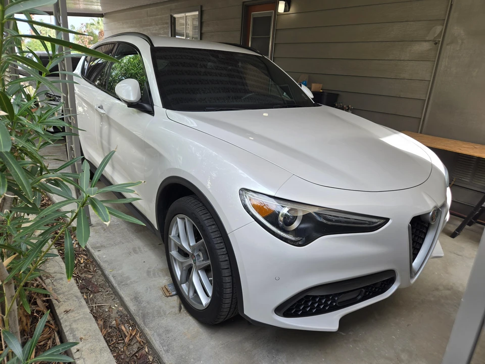 2018 Alfa Romeo Stelvio - Image 14 of 31