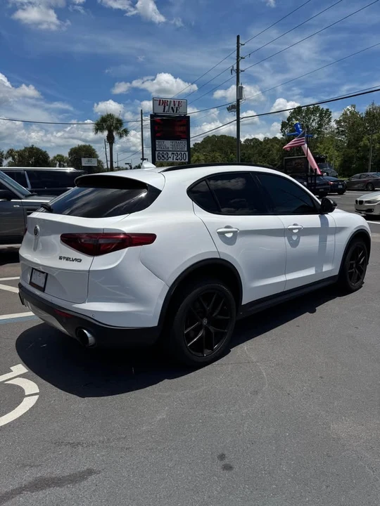 2018 Alfa Romeo Stelvio - Image 4 of 9
