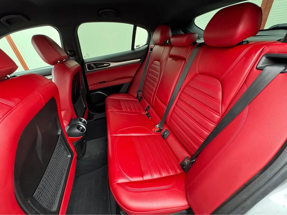 2018 Alfa Romeo Stelvio - Image 13 of 20