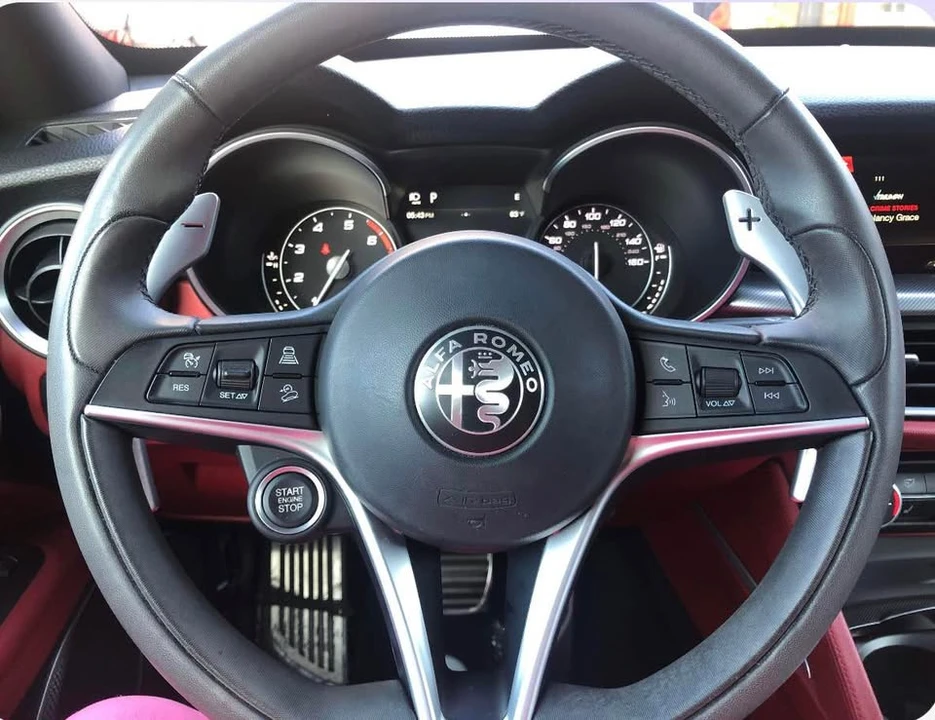 2018 Alfa Romeo Stelvio - Image 9 of 10