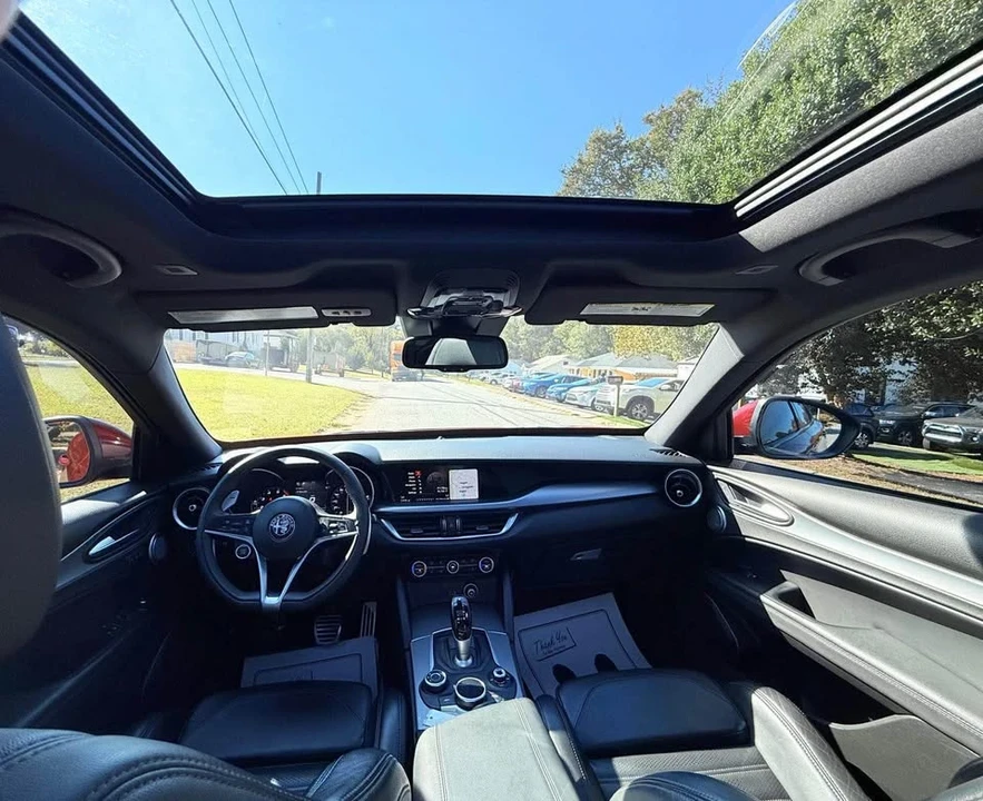 2018 Alfa Romeo Stelvio - Image 18 of 20