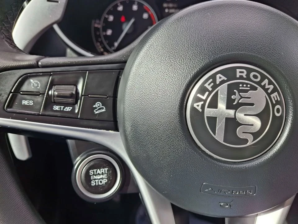 2018 Alfa Romeo Stelvio - Image 11 of 18