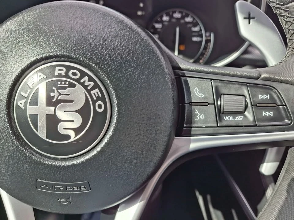 2018 Alfa Romeo Stelvio - Image 12 of 18