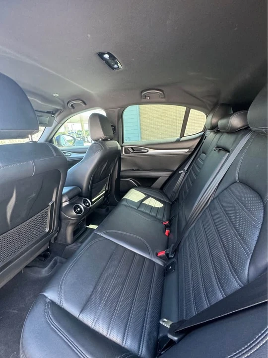 2018 Alfa Romeo Stelvio - Image 17 of 20