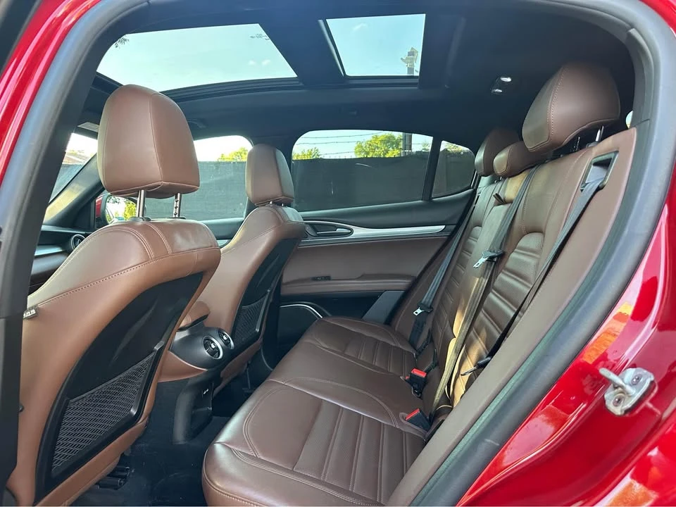2018 Alfa Romeo Stelvio - Image 8 of 11