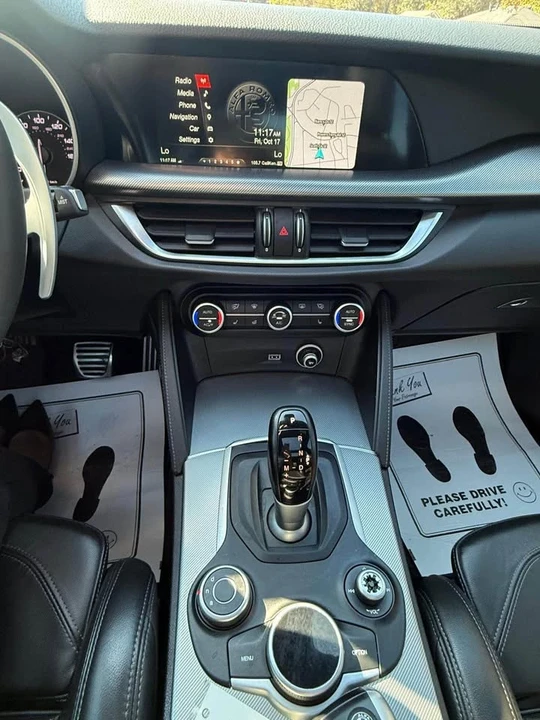 2018 Alfa Romeo Stelvio - Image 13 of 20