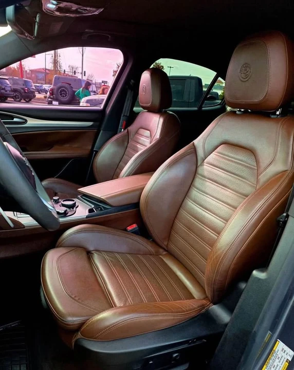 2018 Alfa Romeo Stelvio - Image 11 of 20