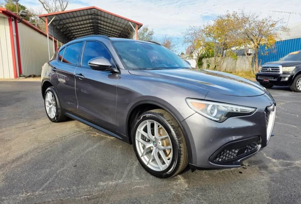 2018 Alfa Romeo Stelvio - Image 3 of 20