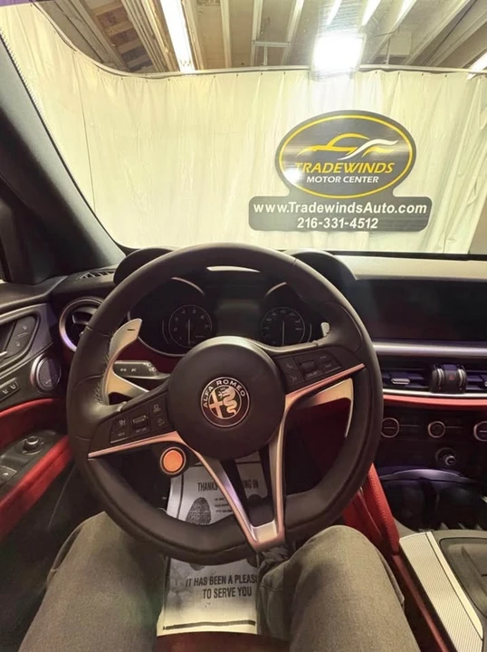 2018 Alfa Romeo Stelvio - Image 11 of 16