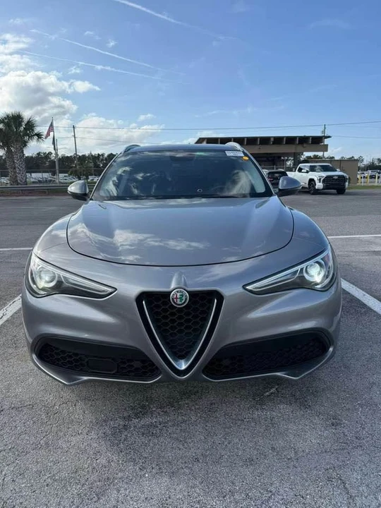 2018 Alfa Romeo Stelvio - Image 2 of 12