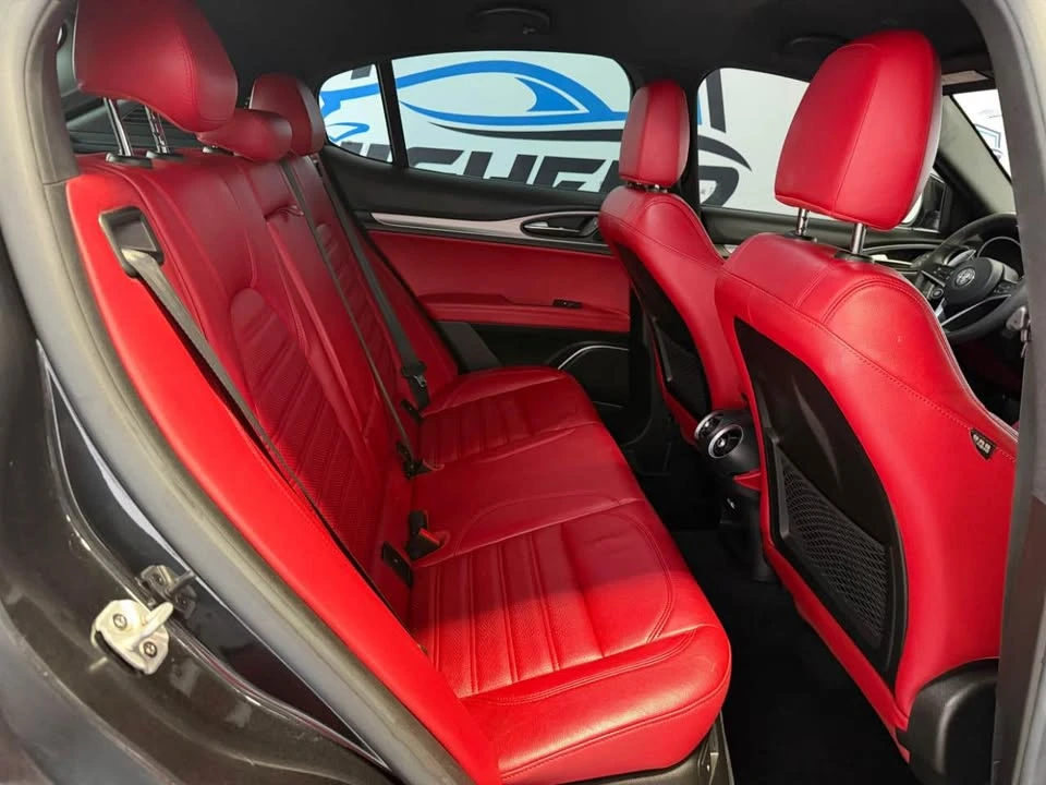 2018 Alfa Romeo Stelvio - Image 11 of 13