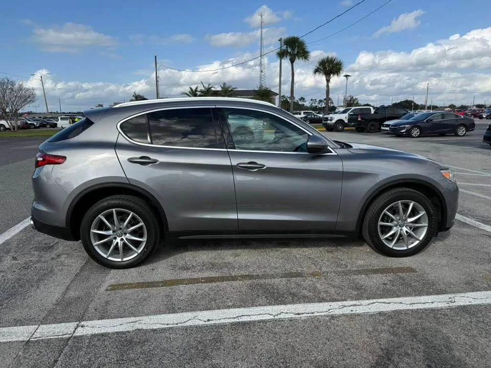 2018 Alfa Romeo Stelvio - Image 11 of 12