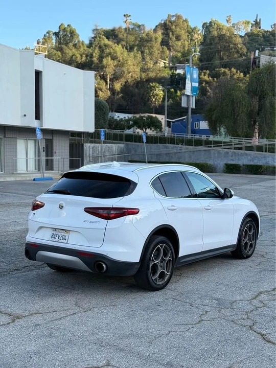 2018 Alfa Romeo Stelvio - Image 4 of 15