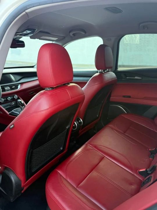 2018 Alfa Romeo Stelvio - Image 9 of 15