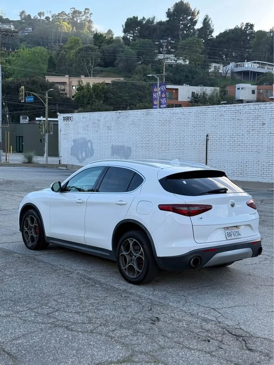 2018 Alfa Romeo Stelvio - Image 6 of 15