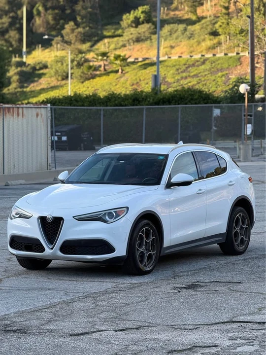 2018 Alfa Romeo Stelvio - Image 8 of 15