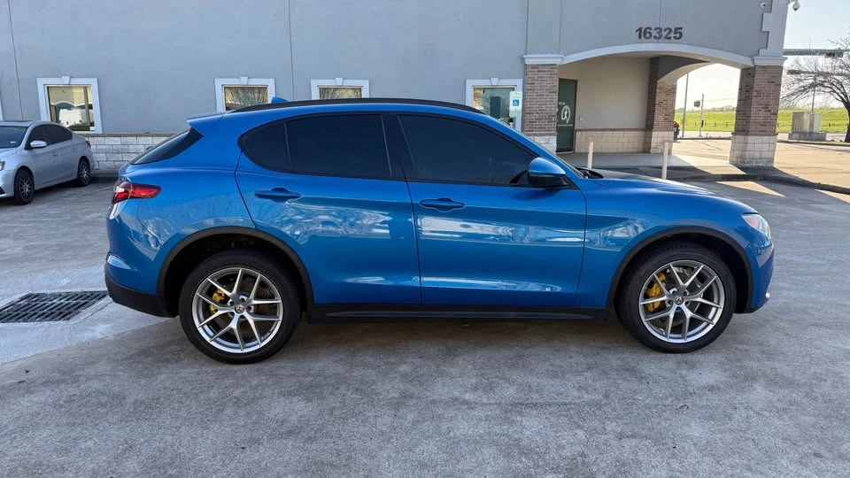 2018 Alfa Romeo Stelvio - Image 2 of 20