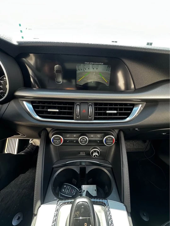 2018 Alfa Romeo Stelvio - Image 11 of 15