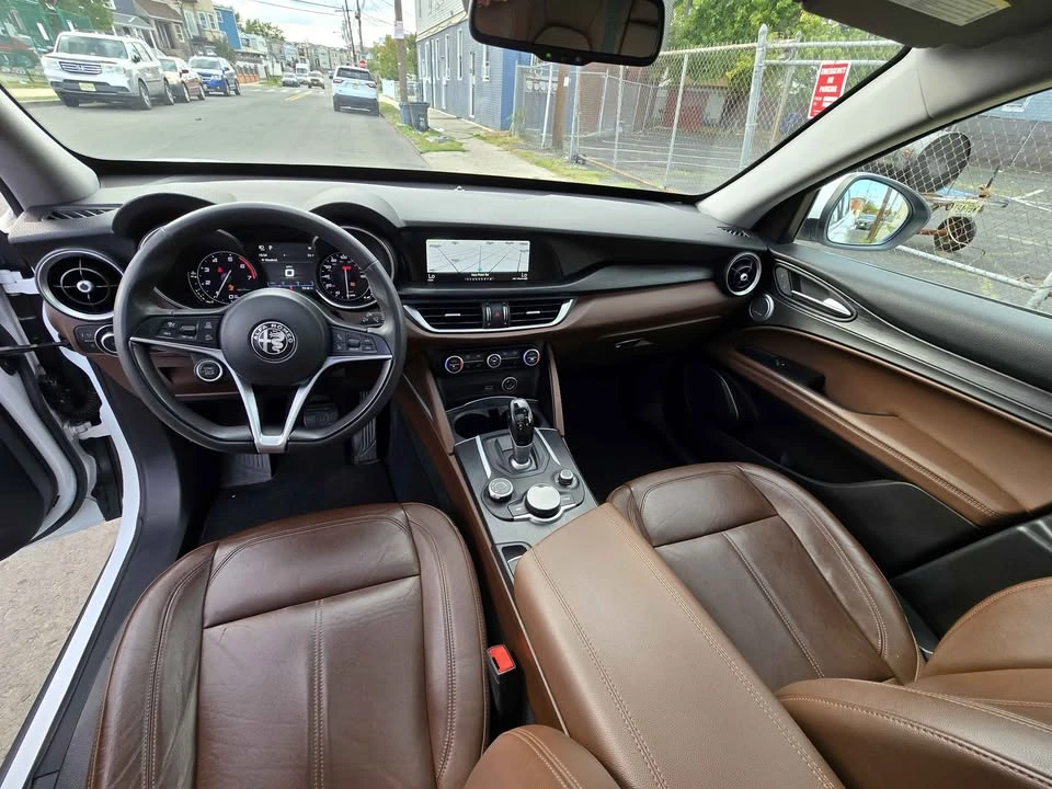 2018 Alfa Romeo Stelvio - Image 7 of 17