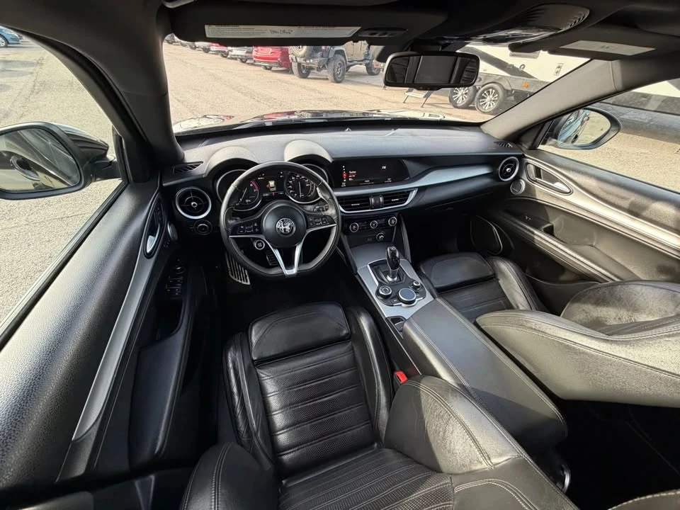 2018 Alfa Romeo Stelvio - Image 11 of 14