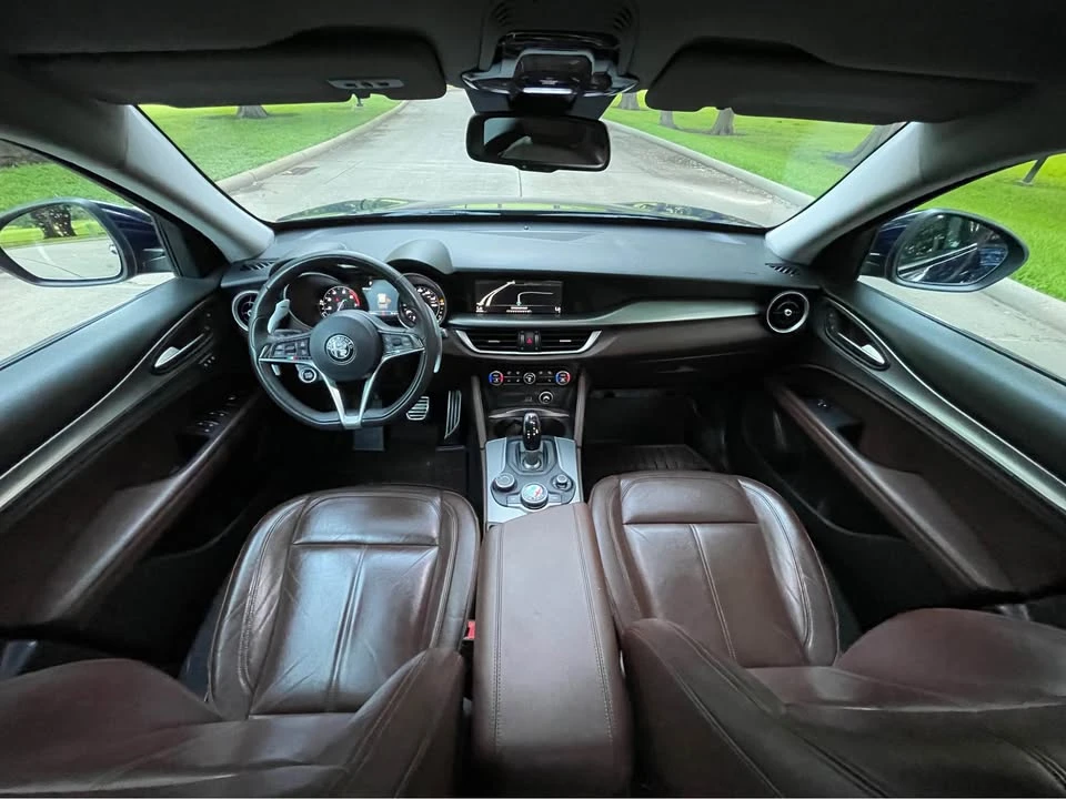 2018 Alfa Romeo - Image 8 of 10