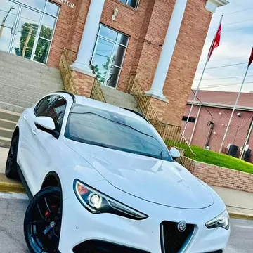 2018 Alfa Romeo Stelvio Ti Sport
