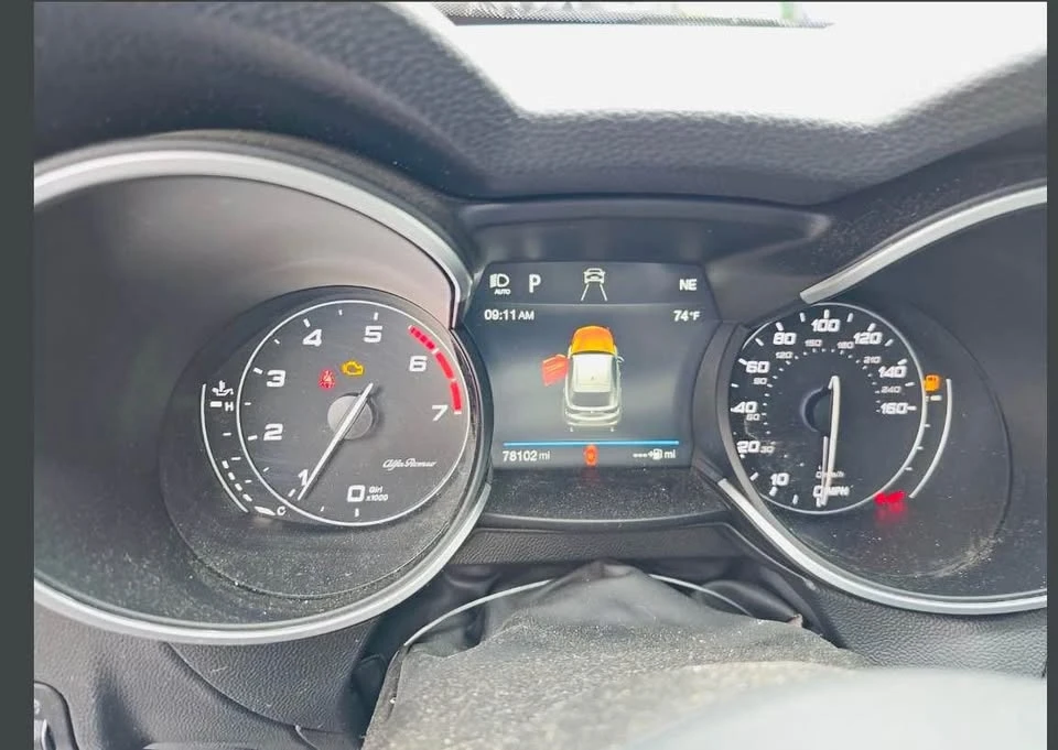 2018 Alfa Romeo Stelvio - Image 16 of 20