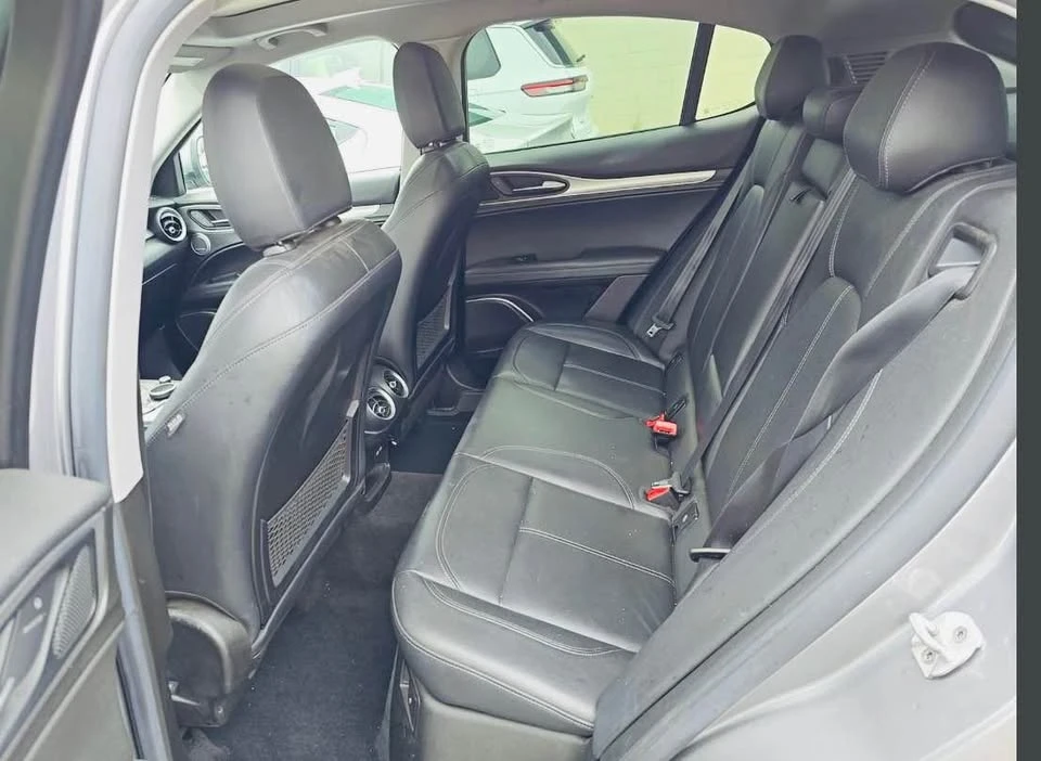 2018 Alfa Romeo Stelvio - Image 19 of 20