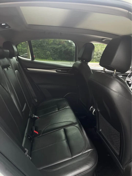 2018 Alfa Romeo Stelvio - Image 11 of 19