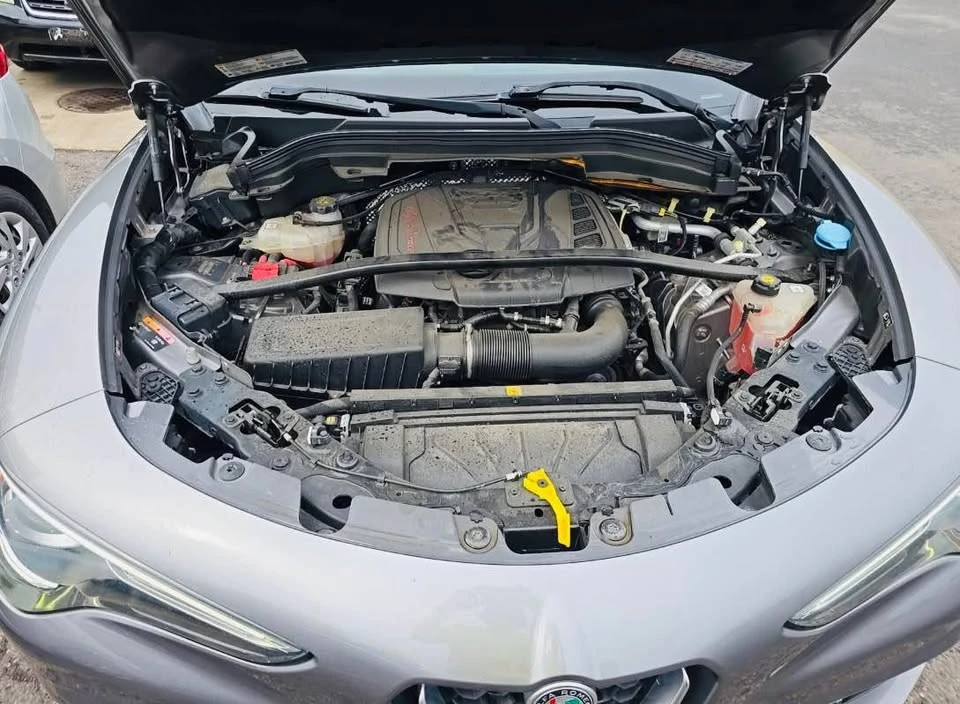 2018 Alfa Romeo Stelvio - Image 15 of 20
