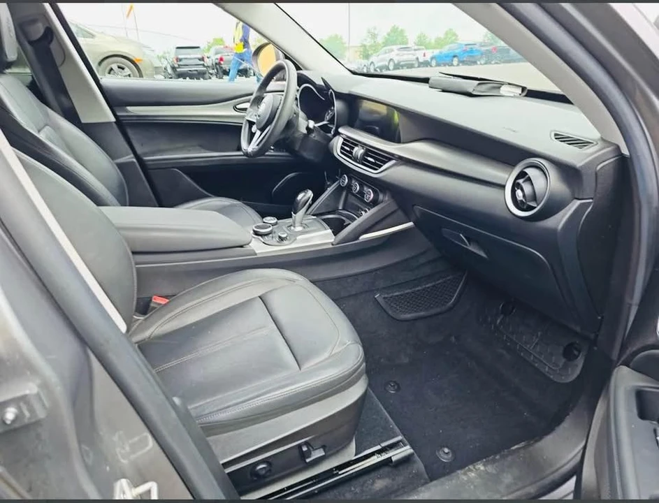 2018 Alfa Romeo Stelvio - Image 10 of 20