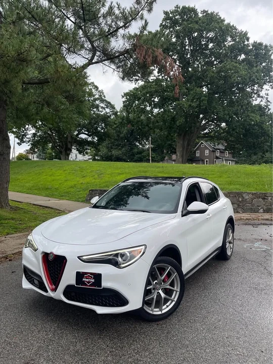 2018 Alfa Romeo Stelvio - Image 2 of 19