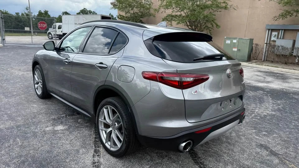 2018 Alfa Romeo Stelvio - Image 8 of 17