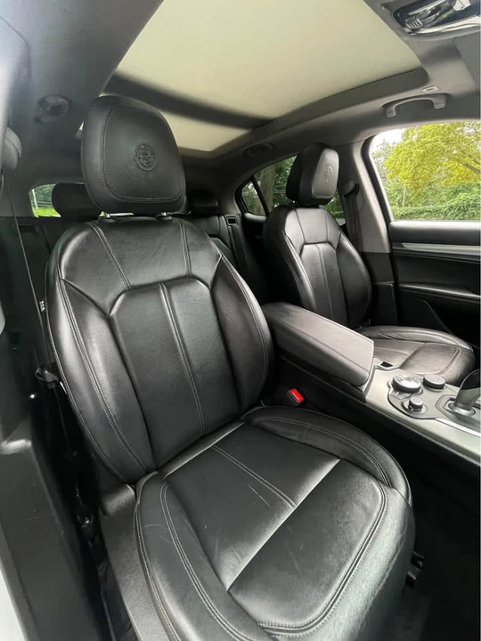 2018 Alfa Romeo Stelvio - Image 14 of 19