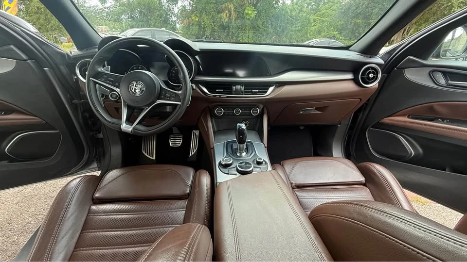 2018 Alfa Romeo Stelvio - Image 14 of 17