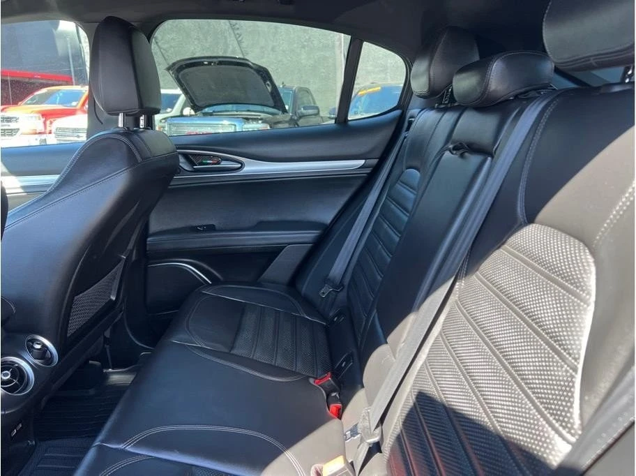 2018 Alfa Romeo Stelvio - Image 14 of 20