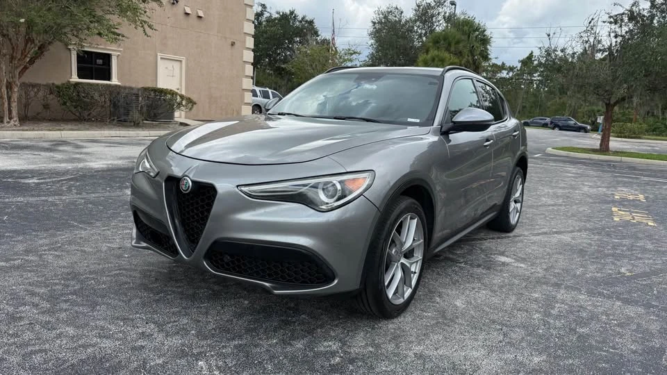 2018 Alfa Romeo Stelvio - Image 2 of 18