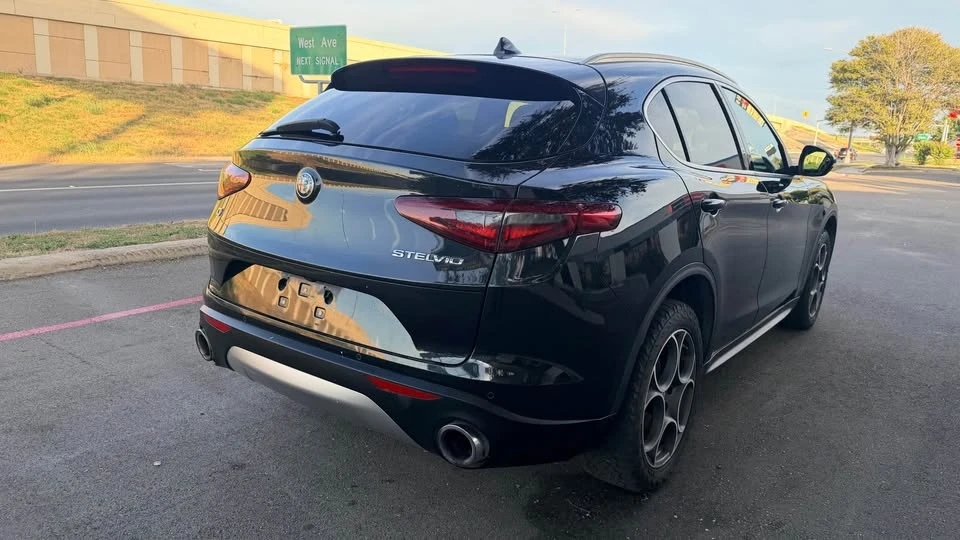 2018 Alfa Romeo Stelvio - Image 8 of 16
