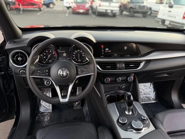 2018 Alfa Romeo Stelvio - Image 15 of 21