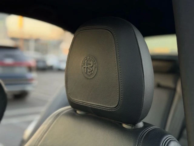 2018 Alfa Romeo Stelvio - Image 17 of 21