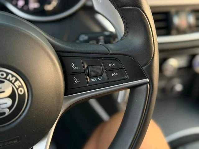 2018 Alfa Romeo Stelvio - Image 27 of 31