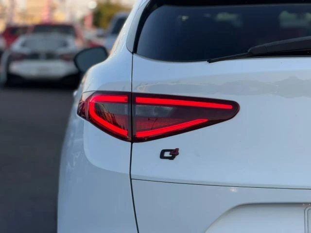 2018 Alfa Romeo Stelvio - Image 9 of 31