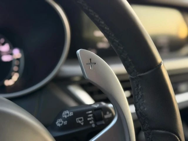 2018 Alfa Romeo Stelvio - Image 28 of 31
